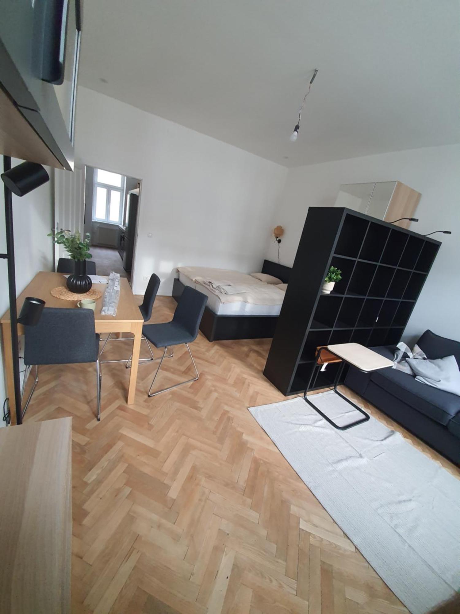 Bright And Quiet Apartments, Just 10 Minutes To U4, U6 And Schoenbrunn Palace Apartment *