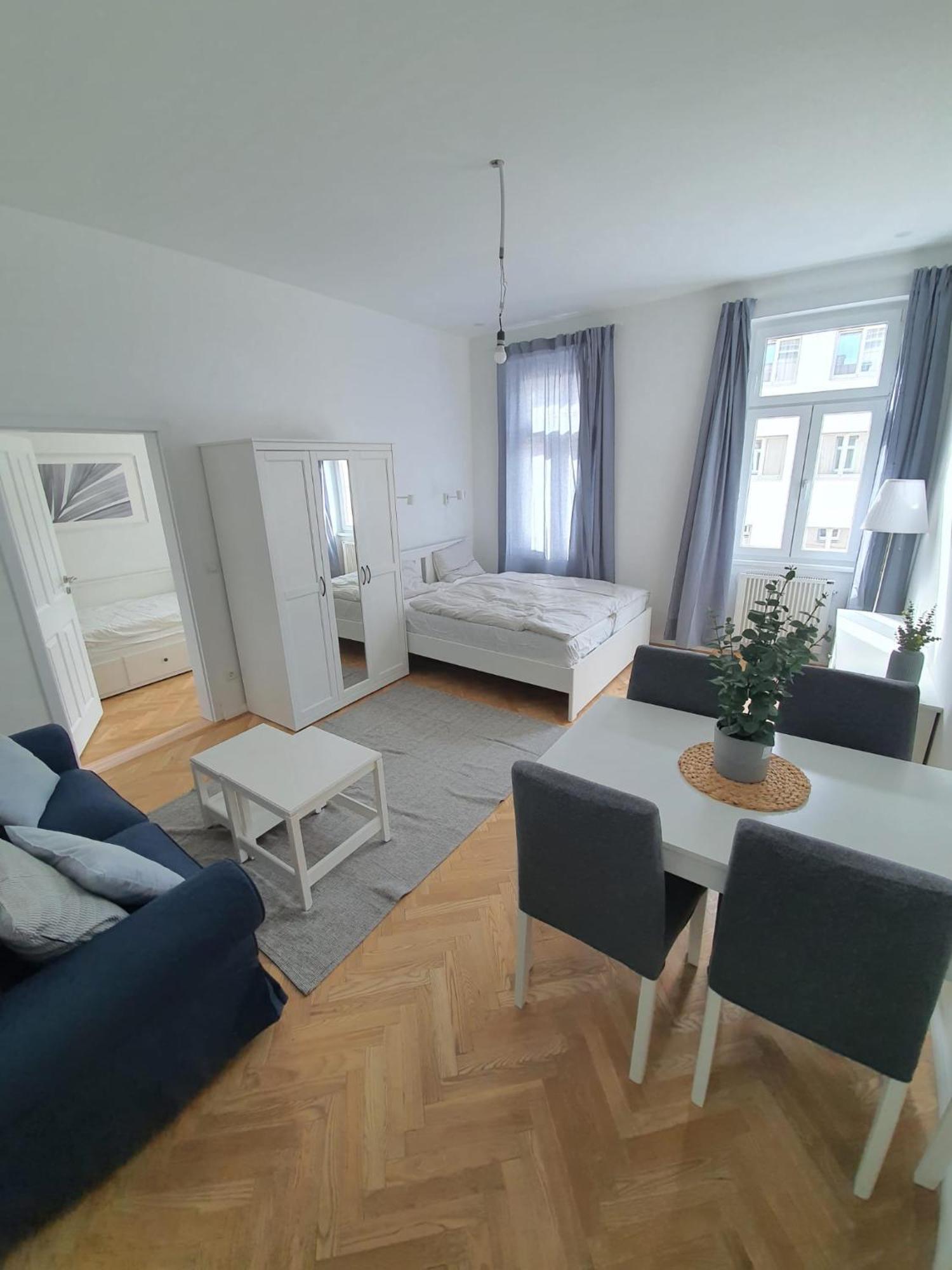 Bright And Quiet Apartments, Just 10 Minutes To U4, U6 And Schoenbrunn Palace Apartment
