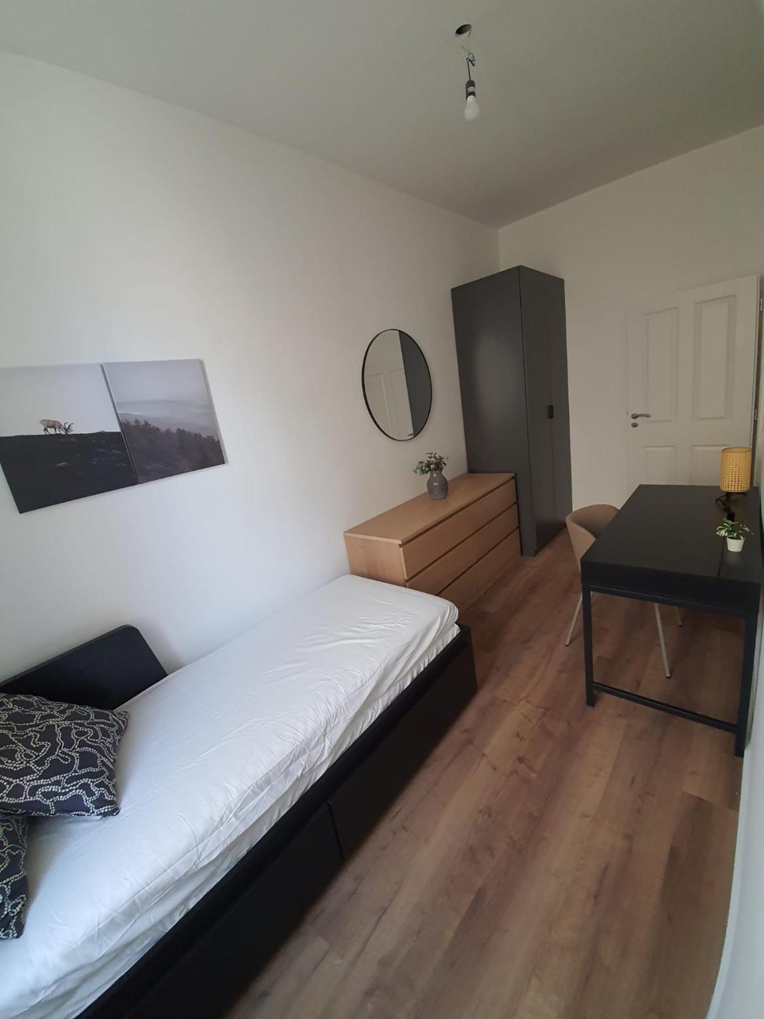 Apartment Bright And Quiet Apartments, Just 10 Minutes To U4, U6 And Schoenbrunn Palace *