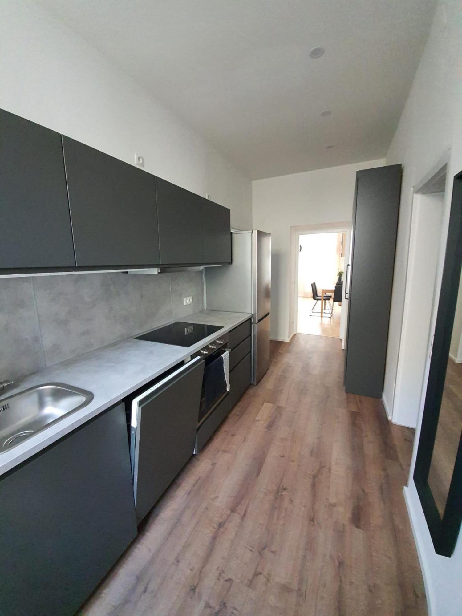 Bright And Quiet Apartments, Just 10 Minutes To U4, U6 And Schoenbrunn Palace